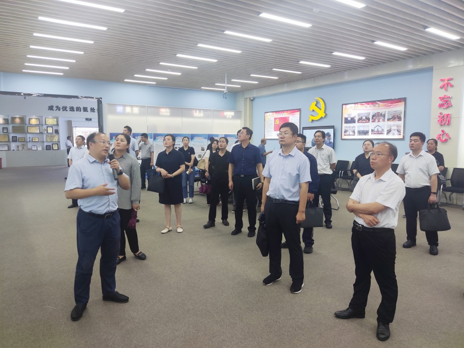 2024年7月17日，市國(guó)資委系統(tǒng)在公司開(kāi)展“三組聯(lián)建”現(xiàn)場(chǎng)觀摩1（公司展廳）_副本